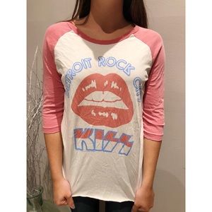 JunkFood Quarter Sleeve Top